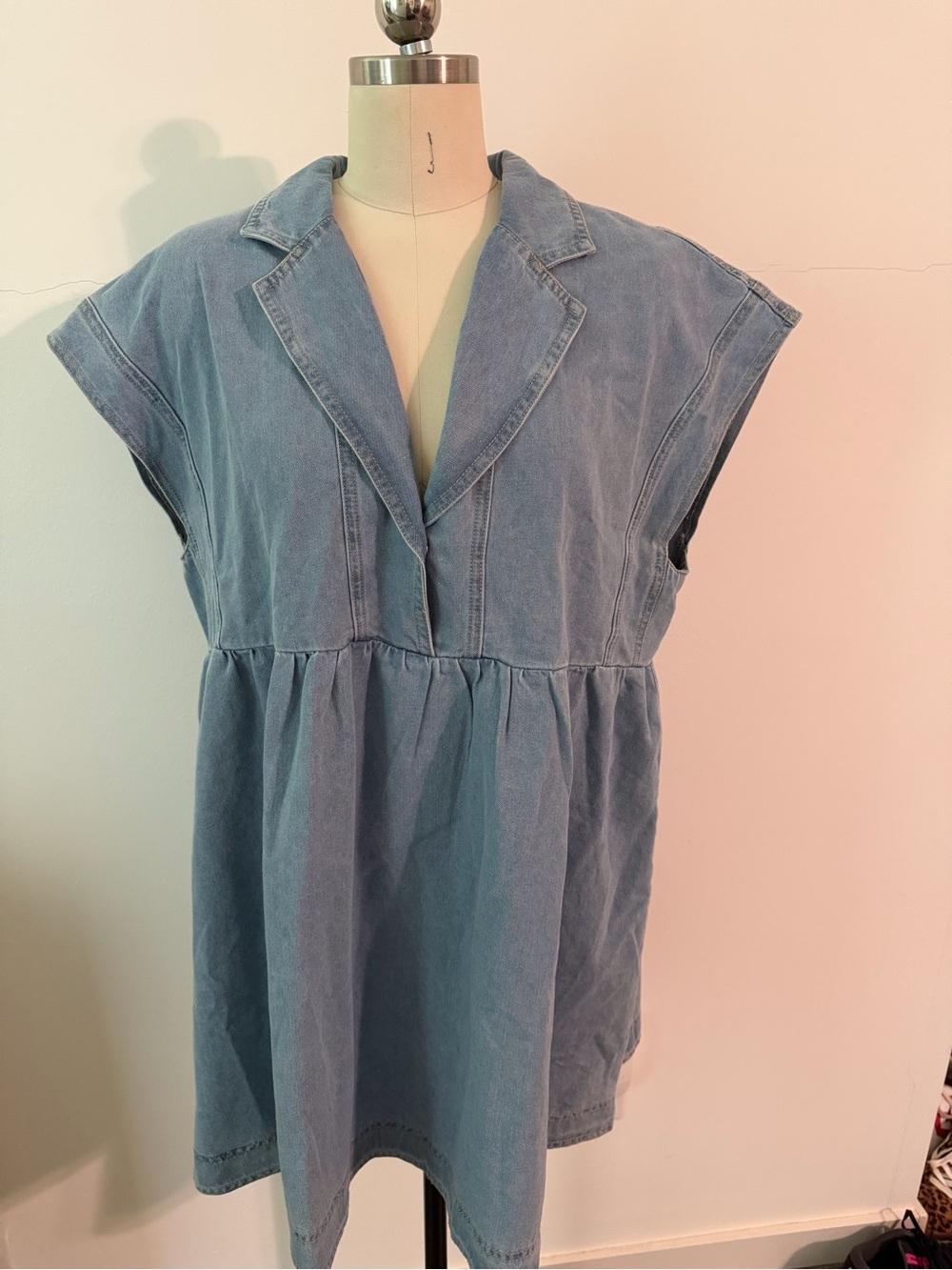 ONE ELEVEN NORTH Casual Blue Denim Cap-Sleeve Tunic Top